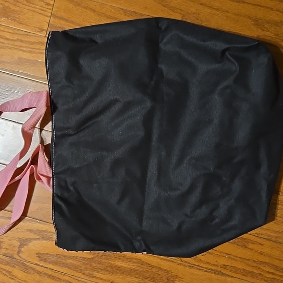 Hello Kitty Tote Bag in Black and Pink - Picture 2 of 4